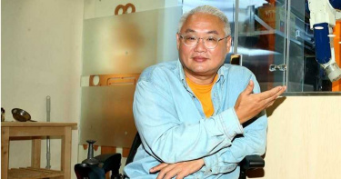 廣告鬼才被告出庭喊冤 范可欽:我才是被害人