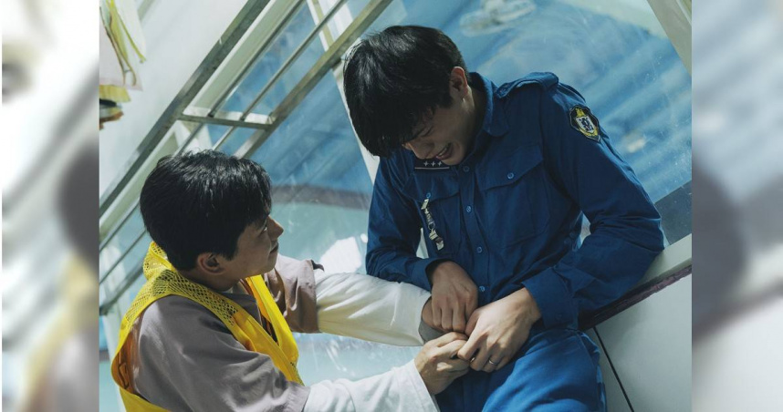 邱以太劇中被黃迪揚騷擾。（圖／愛奇藝國際版、壹壹影業提供）