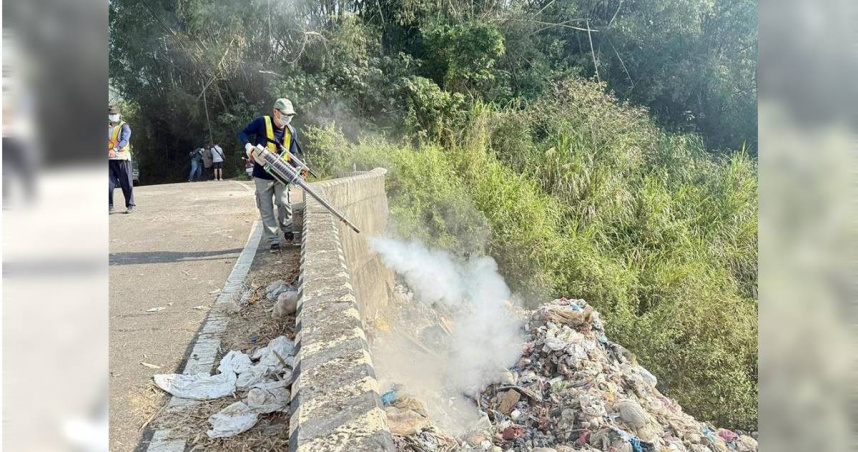 高雄燕巢、田寮區3處山坡地爆發台南垃圾惡意棄置。（圖／報系資料照）