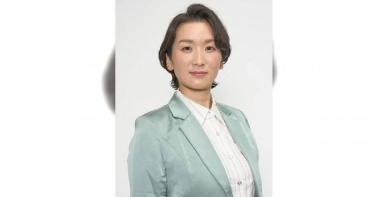 日本女演員高橋智子長期活躍於舞台劇界，亦曾出演電視劇與廣告。（圖／翻攝自碗Production官網）