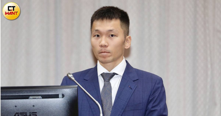 運動部長李洋出席名古屋亞帕運開幕式前，因識別證臨時遭更改，最終決定缺席以示抗議。（圖／方萬民攝）