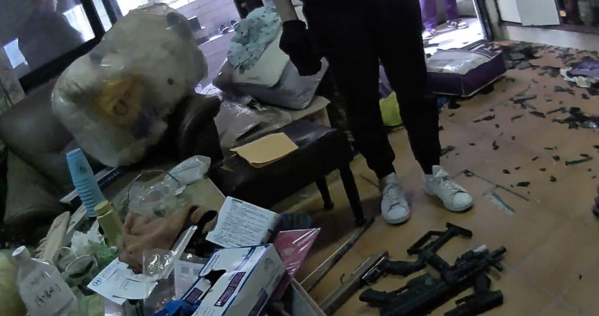 花蓮2男私藏獵槍、改造手槍　海巡偕警攻堅逮人