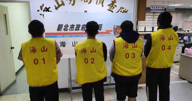 酒吧遭辱忍2天 率眾砸門放鞭炮警逮4嫌