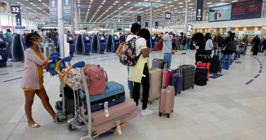 法國巴黎-奧利機場控制塔發生故障，導致130個航班被迫取消。（示意圖／達志／路透社）