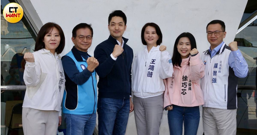 台北市五位國民黨立委齊聲反對罷免案,強調若罷免成功恐重創市政建設與市民福利,呼籲市民於7月26日出門投下「不同意罷免」。( 圖/方萬民攝)