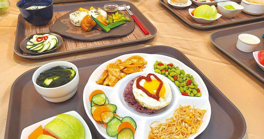 近年流行「低碳水化合物」飲食，強調減少碳水化合物，增加蛋白質與蔬果。（圖／中國時報林周義攝）