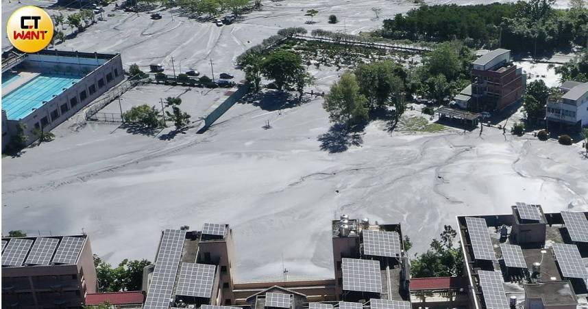 花蓮堰塞湖溢流造成嚴重死傷。（圖／黃耀徵攝）