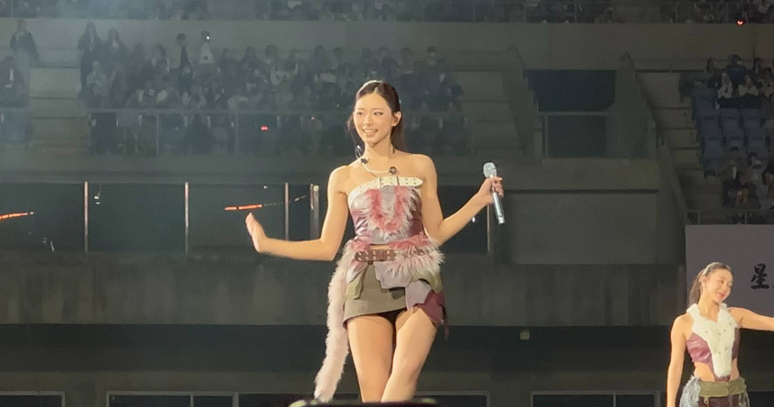 TWICE子瑜回台灣演出，讓媽媽有嫁女兒的感覺。（圖／讀者提供）