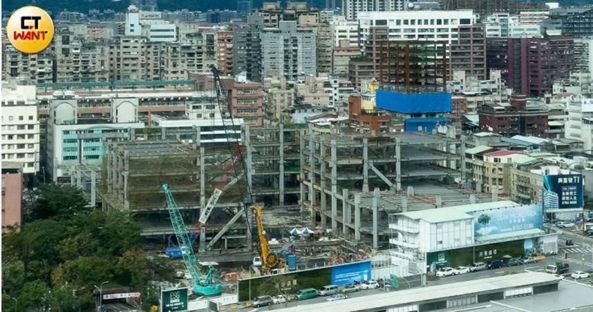 專案進度延宕與聯貸還款壓力，中石化決議處分京華廣場土地。（圖／CTWANT資料室）