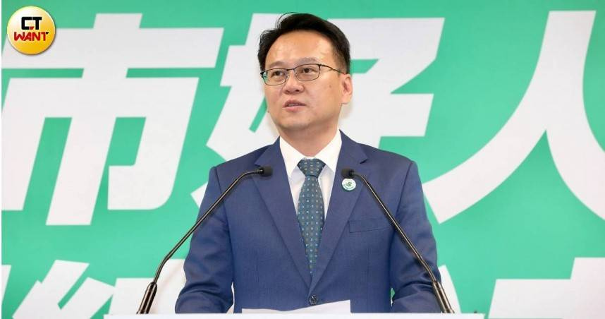 民進黨新竹市長參選人莊競程近日因「新竹棒球場」官司烏龍指控，陷入輿論風波。（圖／方萬民攝）