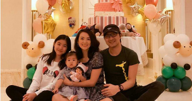 章子怡夫婦「8.5億豪宅」內部曝光!擁無邊際泳池 寬敞地下室任貓狗跑跳