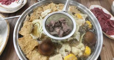 冬天吃全酒薑母鴨祛寒 他飽餐完走到車門旁…倒下猝死