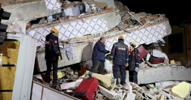 土耳其6.8淺層強震 增至29死逾千人受傷
