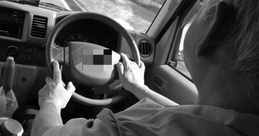 馬來西亞一名8旬老父誤踩油門害50多歲兒子被夾在兩輛車子之間，傷重身亡。（示意圖非當事人／photoAC）