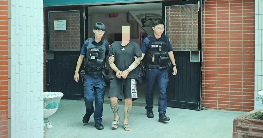 蔡姓男子不滿林姓女友提分手，持開山刀砍傷對方，被依傷害罪移送偵辦。（圖／翻攝畫面）