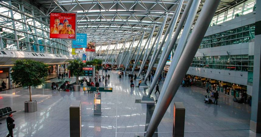 機場貴賓室曾是曾是頭等艙、商務艙旅客專屬的休息空間。（示意圖／Pixabay）