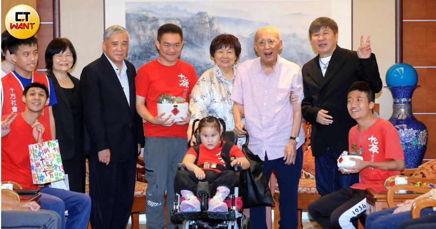 辛龍自爆「常去瓜哥家」破不合　胡瓜出面回應真實私下互動