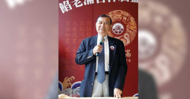 Mr. TECO 考察南部農漁會 不忘牽著老妻的手