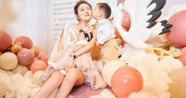 雙寶媽安以軒「22個月每天陪孩子」 首次分別!熱淚盈眶:不能再依賴他們