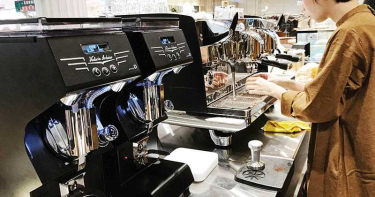 【黑金霸主1】堅持手沖「叩」一聲 路易莎500店超越星巴克