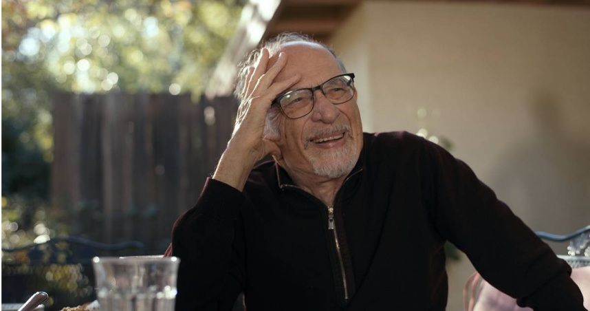 《公視主題之夜SHOW》播出德國紀錄片《歐文亞隆：凝視太陽》一窺美國心理治療大師歐文亞隆的心理歷程。（圖／公視提供）