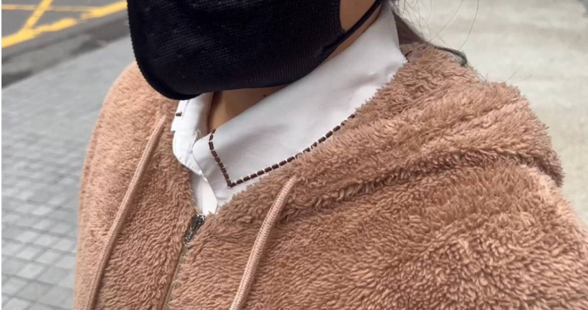 女職員還原事發經過，面對2位同事離世難過落淚。（圖/翻攝畫面）