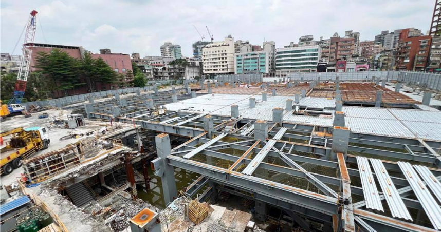 台北地檢署偵辦京華城案，懷疑威京集團總裁沈慶京指示集團子公司中石化以372億元向關係企業京華城公司標購京華城案土地。（圖／報系資料照）