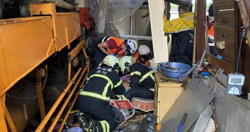 澎湖20噸混凝土車滑出釀禍　父子擋車雙雙遭輾1死1重傷