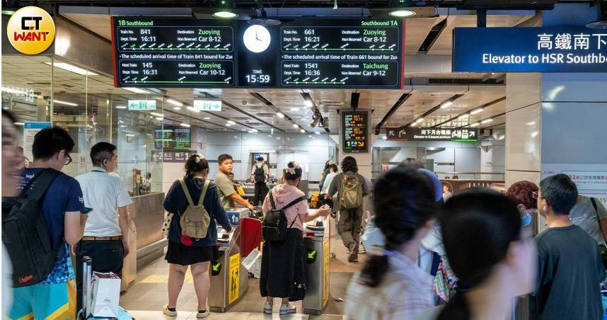 台鐵因應114年國慶連續假期，從10月9日至13日加開全線104班列車。（示意圖／劉耿豪攝）