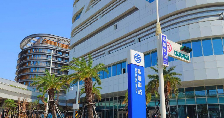 高雄車站商業大樓2度招商均僅1家廠商投標而流標，外傳環球購物中心母公司冠德建設就是唯一投標廠商，要搭配一旁公辦都更案擴大投資效應，台鐵則回應，投標申請人身分無法對外公開，僅說會在調整開標資格後，於12月底完成簽約。（圖／中國時報任義宇攝）