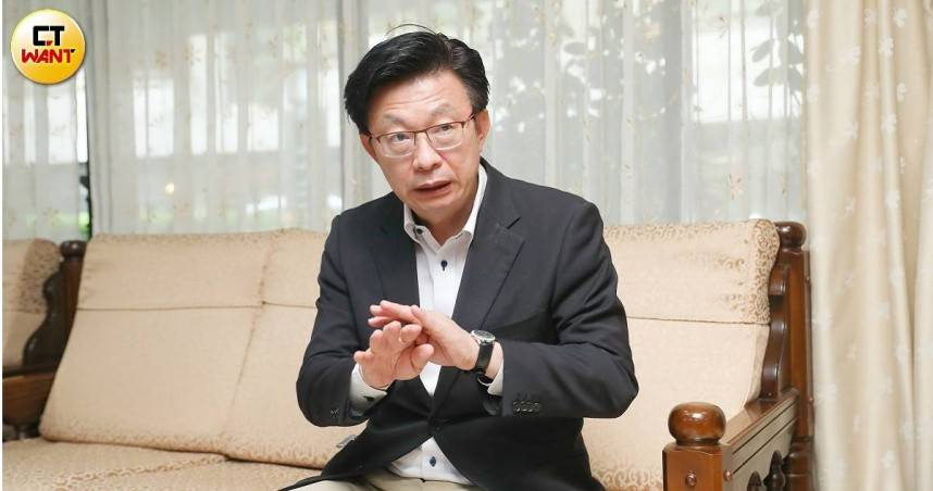 民進黨台南市黨部主委郭國文強調，國民黨不應介入民進黨初選，呼籲政治人物應尊重各自政黨機制。（圖／CTWant攝影組）