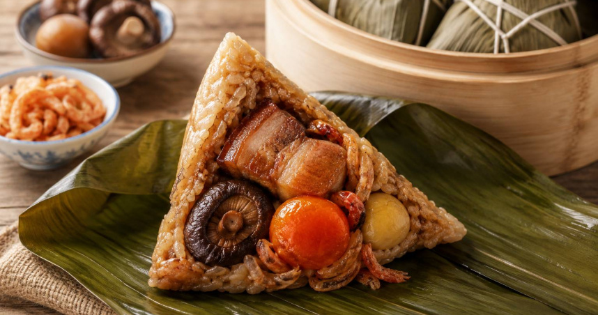 有網友發問肉粽包什麼料最不適合，一票人點名栗子。（圖／AI示意圖）