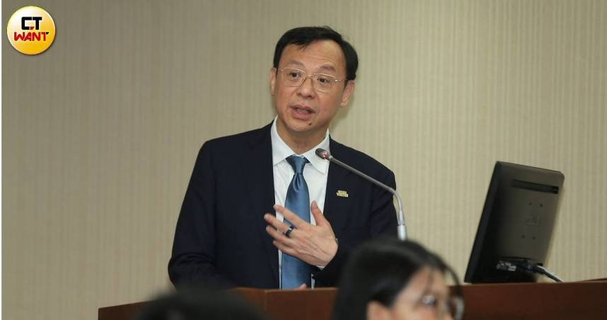 衛福部公布中聯油脂食安事件最新調查結果，除祭出史上最高罰鍰，也要求全面清查市售油品及追查相關責任。（圖／周志龍攝）