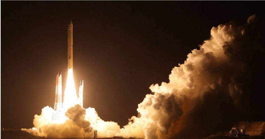 日本宇宙航空研究開發機構（JAXA）的H3火箭9號，從位於日本西南部鹿兒島縣的「種子島宇宙中心」發射升空。（圖／達志／美聯社）