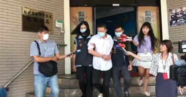 「毒品快餐車」擁槍橫行 板橋警深夜突襲逮人