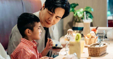 「代孕生子」變身同志奶爸 謝佳見安撫小孩超有愛