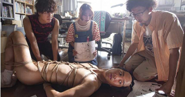 沒穿衣服慘遭「亀甲縛」 傑尼斯男星超淡定:已經習慣了