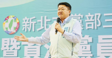 民進黨副秘書長何博文怒批，白藍再怎麼擺爛，也不該拿五十萬人次考生權益當祭旗。（圖／翻攝何博文臉書）