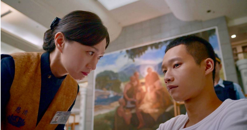 黃冠智在《九如一家人》詮釋逞兇鬥狠的年輕人，偏偏不能罵髒字，只能靠眼神來演戲。（圖／大愛電視）