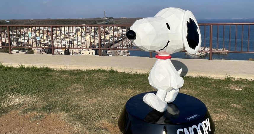 澎湖西嶼三仙塔設置的150公分高史努比造型公仔。（圖／報系資料照）