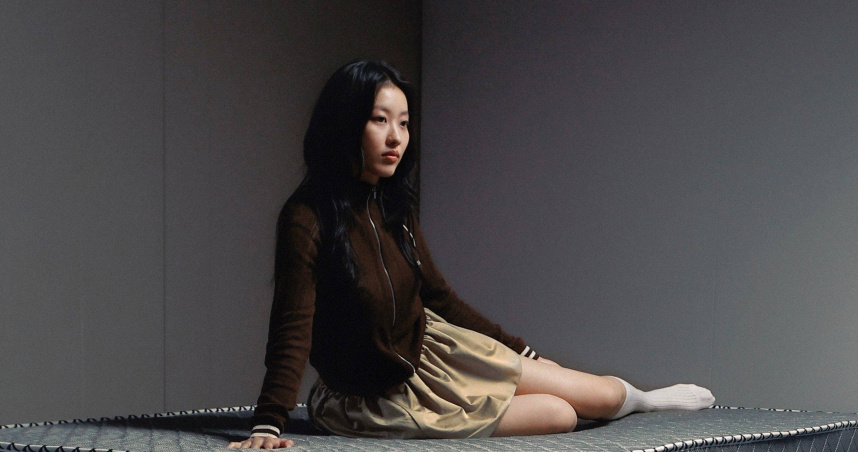 陳奕迅愛女陳康堤CONSTANCE，首支單曲〈doll〉已在6月26日全面上架。（圖／香港華納音樂提供）