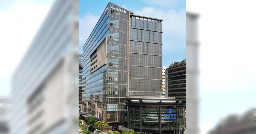 保戶子女小楷痛批全球人壽利用和解金額試探他們底線。（圖／翻攝畫面）