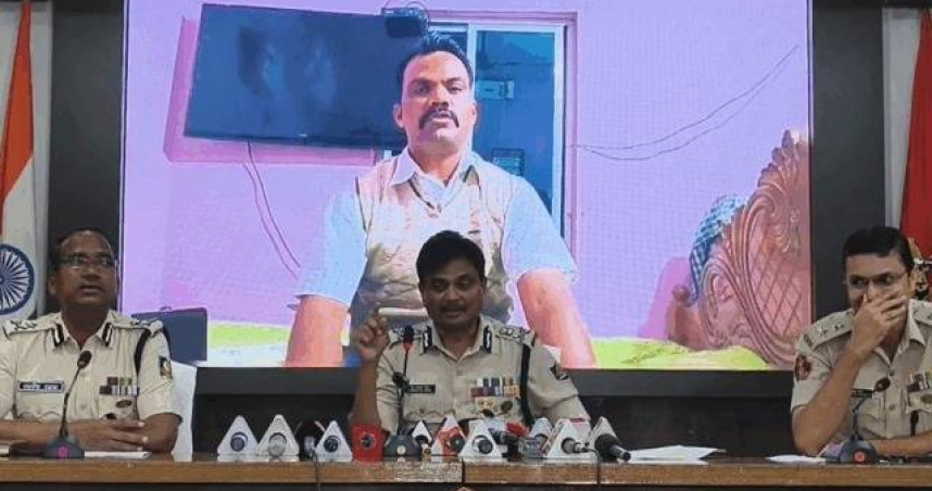 印度演說家晚上成竊賊。（圖／翻攝Under Coverist X）