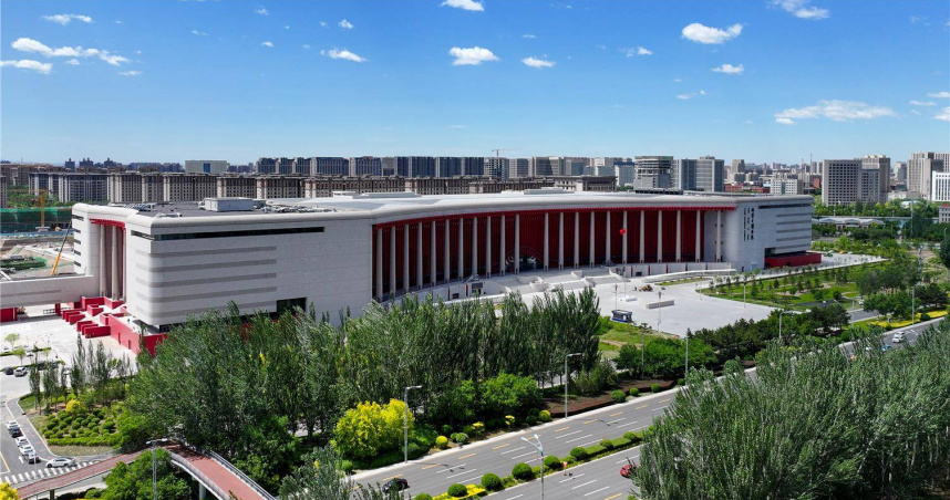 內蒙古博物院館藏豐富，文物藏品多達20.9萬件，涵蓋內蒙古從遠古到當代的發展歷程。（圖╱新華社）