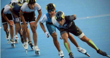 輪溜冰30歲老將趙祖政（右1）為25年選手生涯畫下終點。（圖／中華民國滑輪溜冰協會提供）