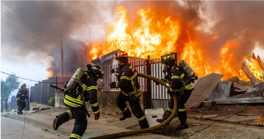 南美國家智利中部與南部的野火持續肆虐。（圖／達志／美聯社）
