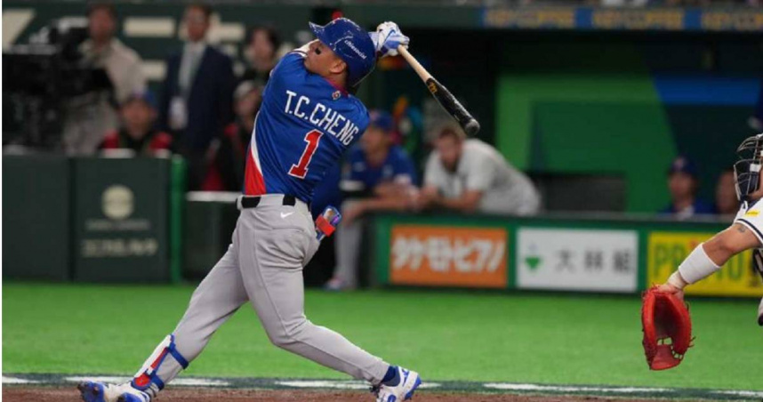 台灣對上韓國的比賽，鄭宗哲在6局上擊出陽春砲。（圖／達志／美聯社）