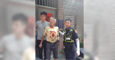怪男滿身傷持刀揮舞 警方火速追捕到案