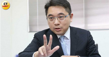 油價摜破零投資人慘賠3/小輕原油跌到負值 律師指出三癥結點