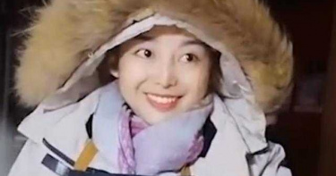 攤主不在顧客付款後自己煮麵吃 網笑:衝著正妹老闆去的吧